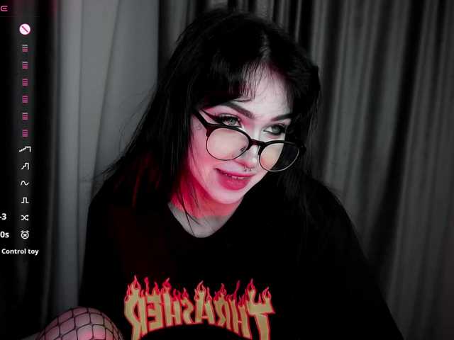 JuicyJess live cam on BongaCams