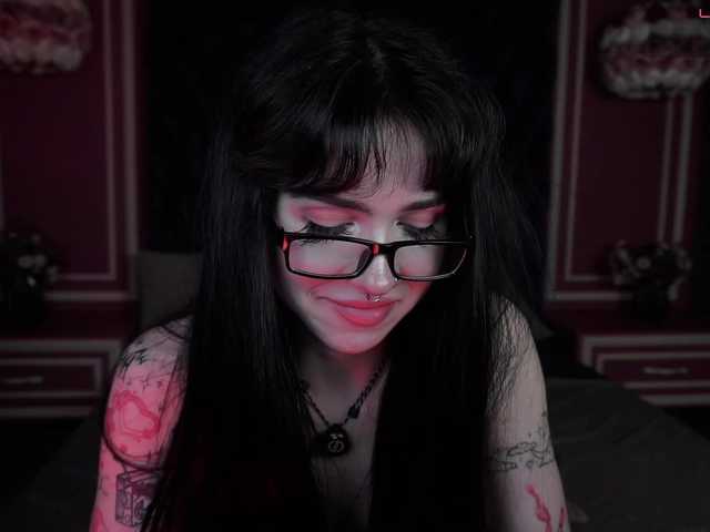 JuicyJess live cam on BongaCams