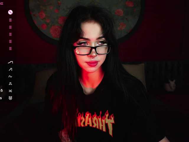 JuicyJess live cam on BongaCams