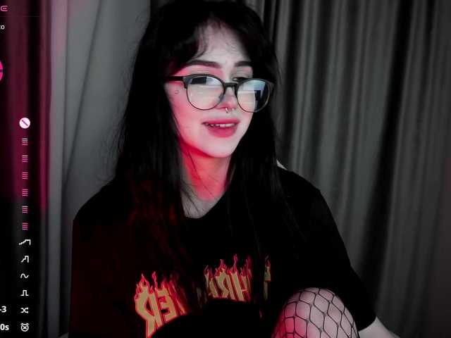 JuicyJess live cam on BongaCams