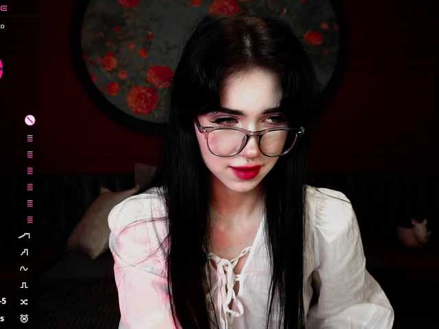 JuicyJess live cam on BongaCams