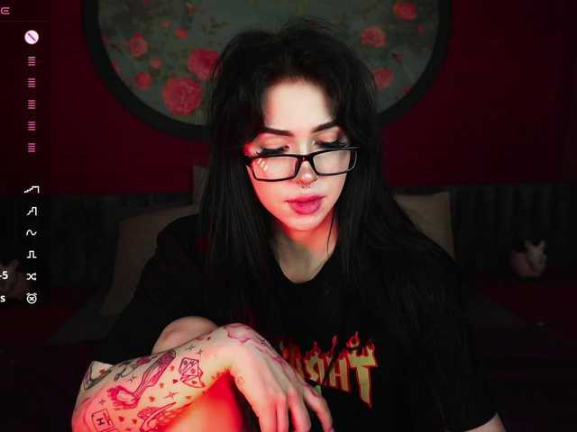 JuicyJess live webcam show