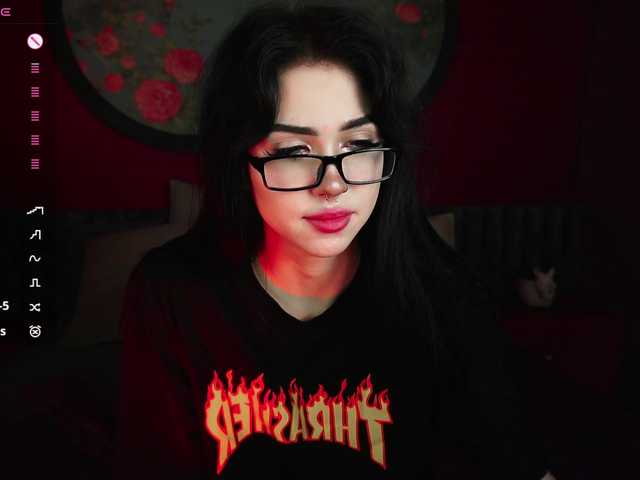 JuicyJess live cam on BongaCams