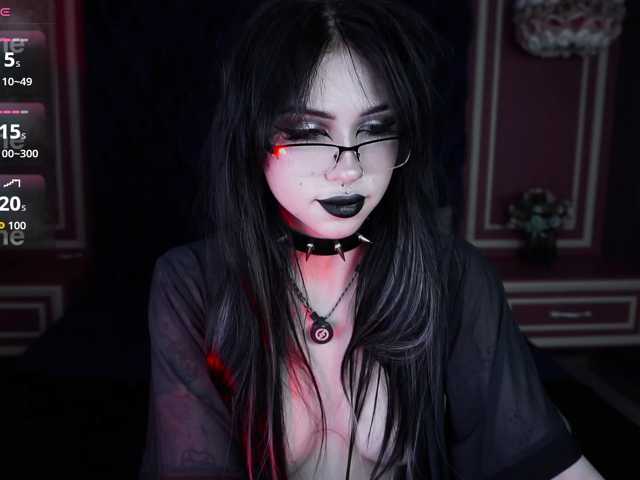 JuicyJess, en vivo ahora en BongaCams