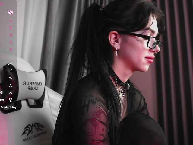 JuicyJess live cam on BongaCams
