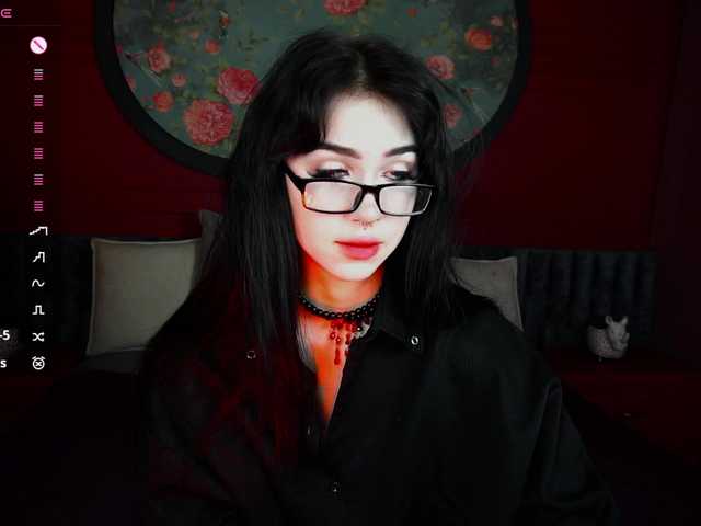 JuicyJess live cam on BongaCams