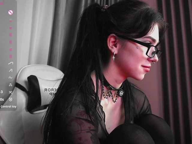 JuicyJess live cam on BongaCams