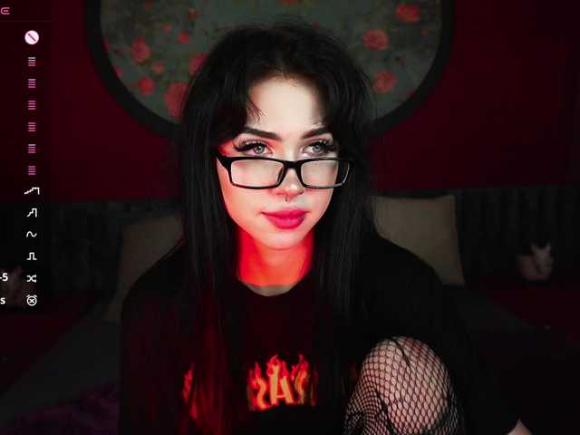 JuicyJess live cam on BongaCams