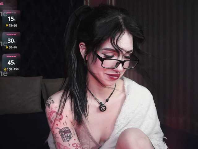 JuicyJess live cam on BongaCams