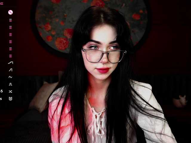 JuicyJess live cam on BongaCams
