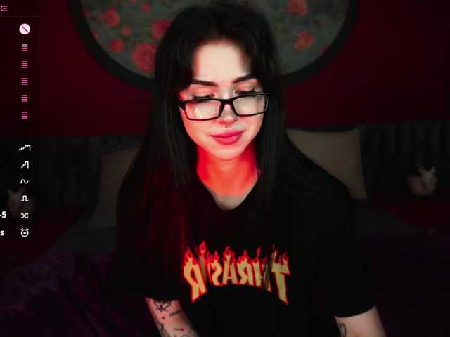 JuicyJess live cam on BongaCams