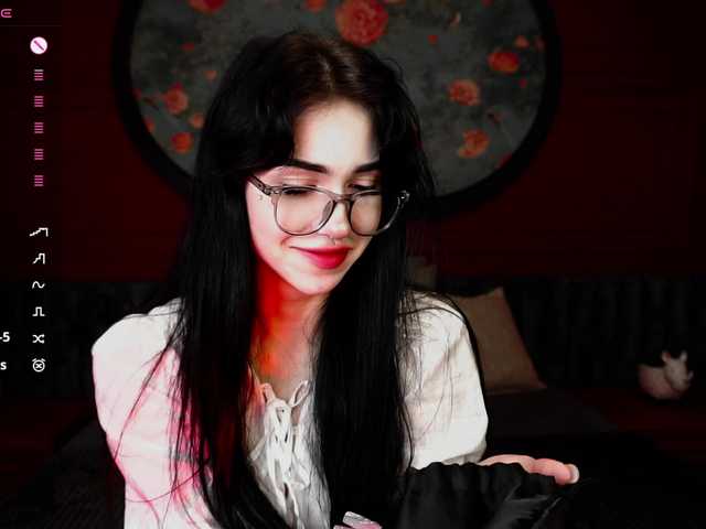 JuicyJess live cam on BongaCams