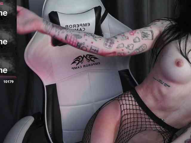 JuicyJess webcam