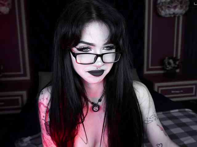 JuicyJess webcam