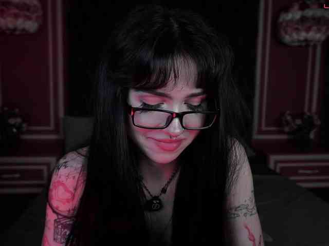 JuicyJess webcam