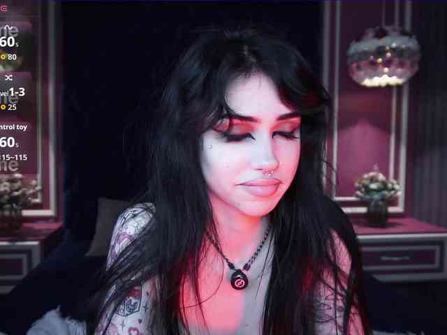JuicyJess webcam
