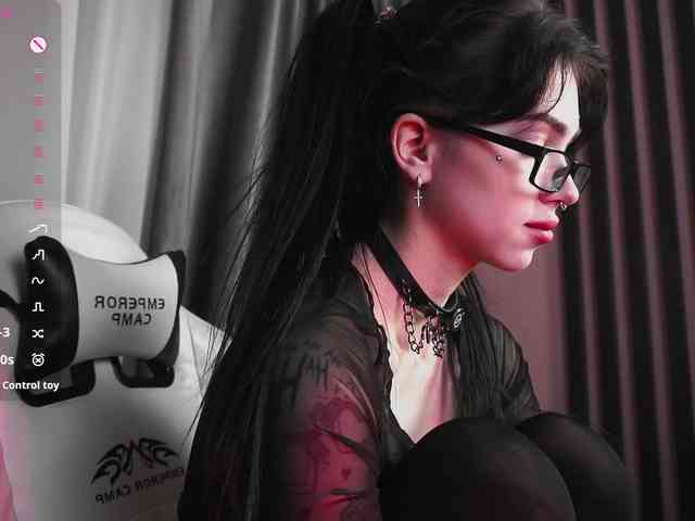 JuicyJess webcam