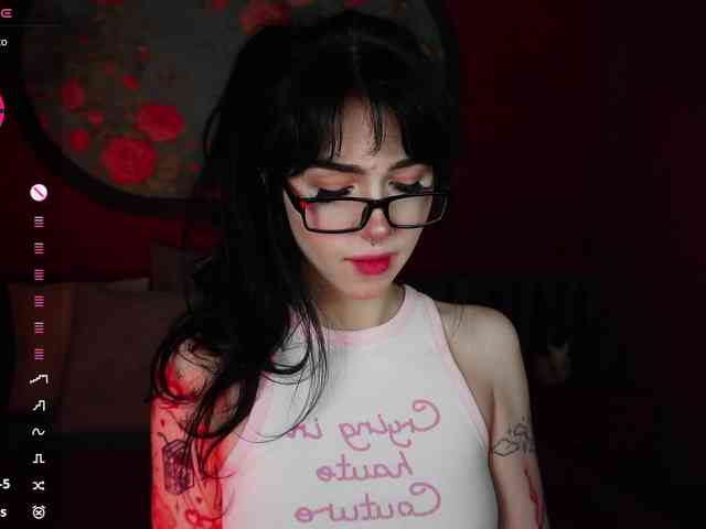 JuicyJess webcam