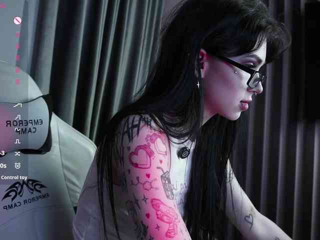 JuicyJess webcam