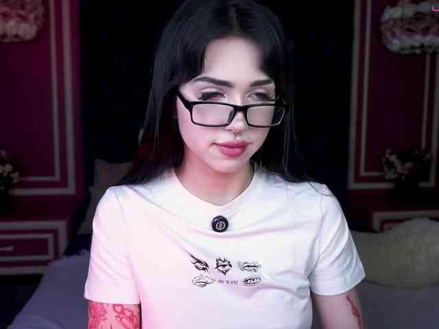 JuicyJess webcam