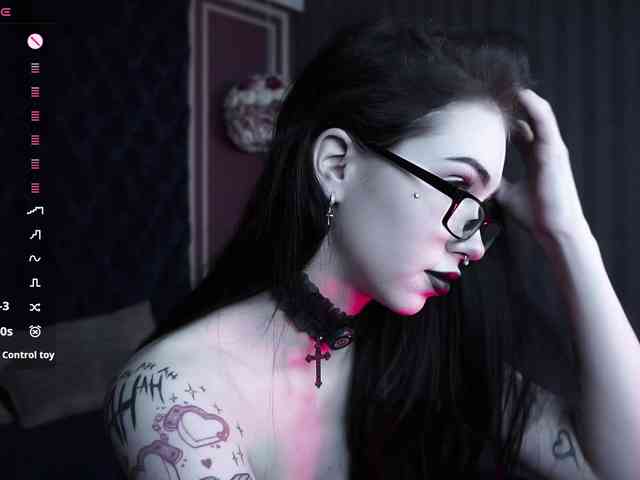 JuicyJess webcam