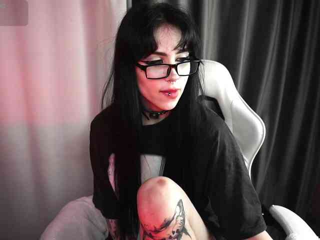 JuicyJess webcam