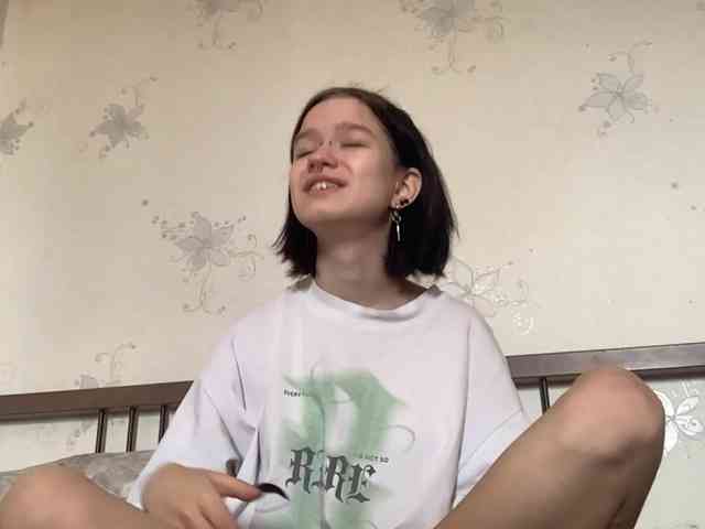 Modella: Viola_cutie