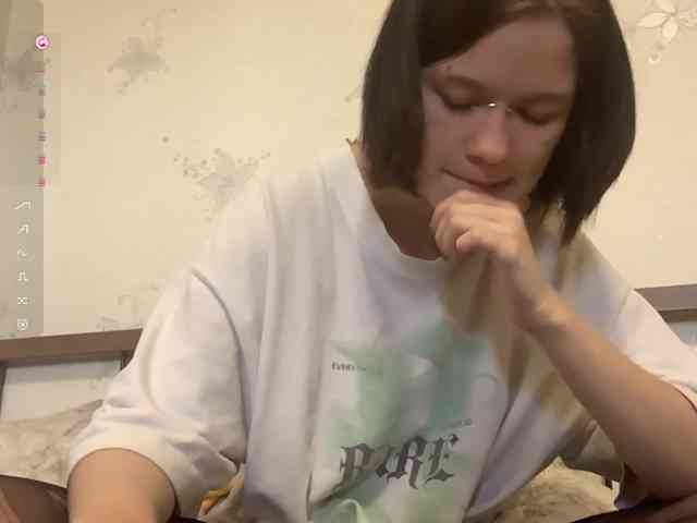 Viola_cutie webcam