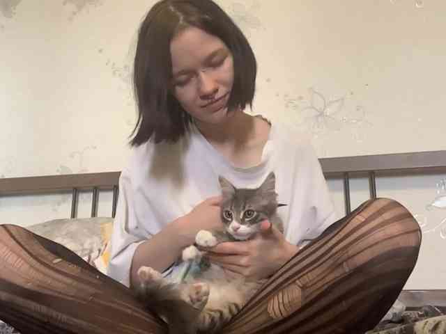 Viola_cutie webcam