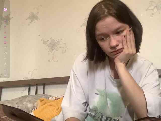 Viola_cutie webcam