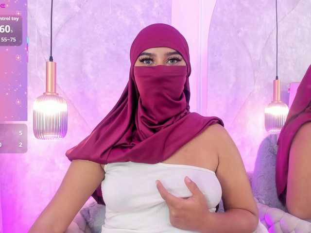 Dakshaa live cam on BongaCams