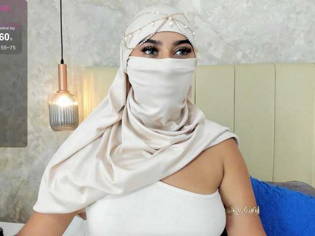 Dakshaa live cam on BongaCams