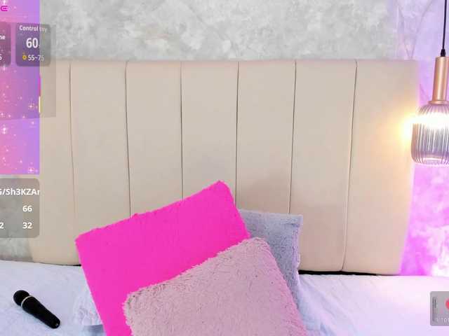 Dakshaa live cam on BongaCams