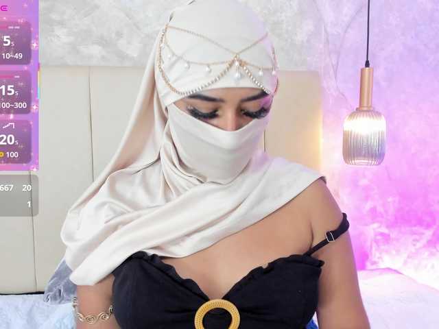 Dakshaa live cam on BongaCams