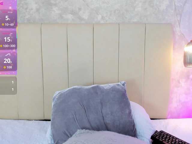 Dakshaa live cam on BongaCams