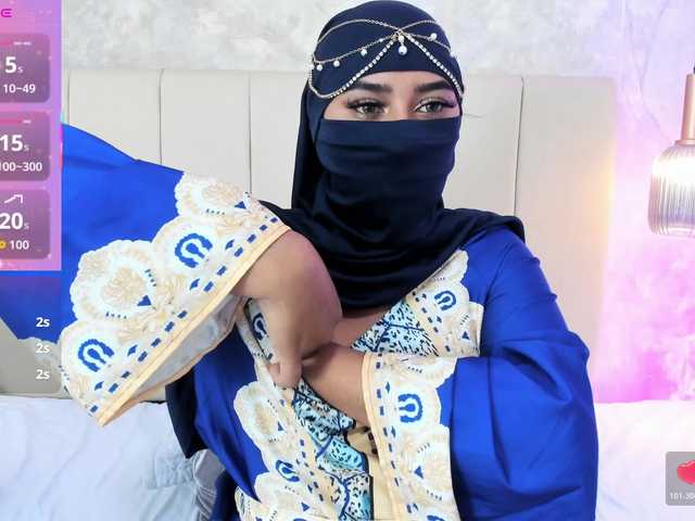 Dakshaa live cam on BongaCams