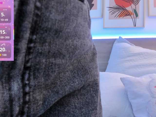 Dakshaa's BongaCams show and profile