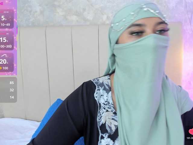 Dakshaa live cam on BongaCams