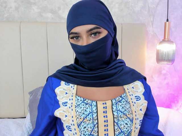 Dakshaa live cam on BongaCams