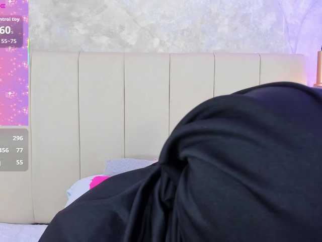 Dakshaa live cam on BongaCams