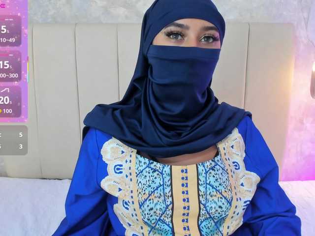 Dakshaa live cam on BongaCams