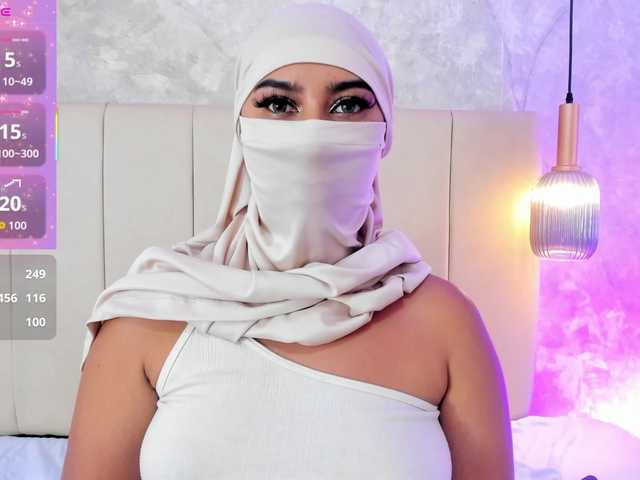 Dakshaa live cam on BongaCams