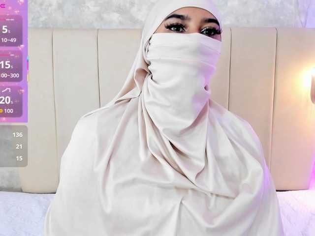 Dakshaa live cam on BongaCams