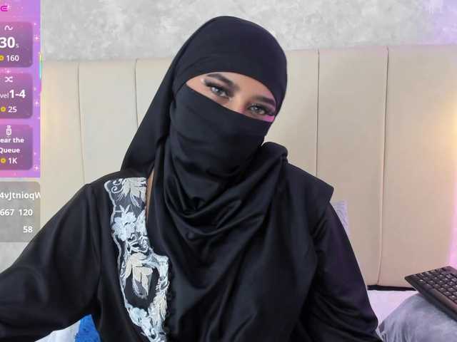 Dakshaa live cam on BongaCams