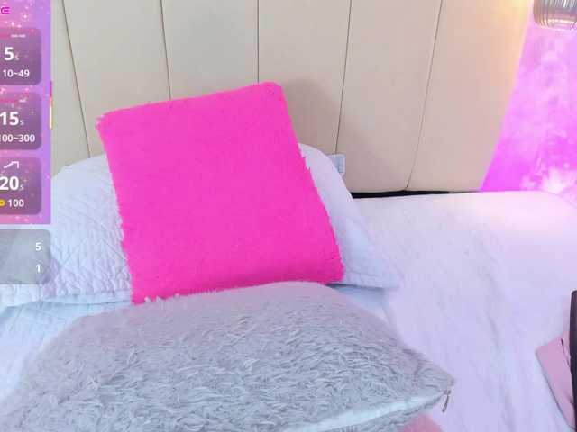 Dakshaa live cam on BongaCams