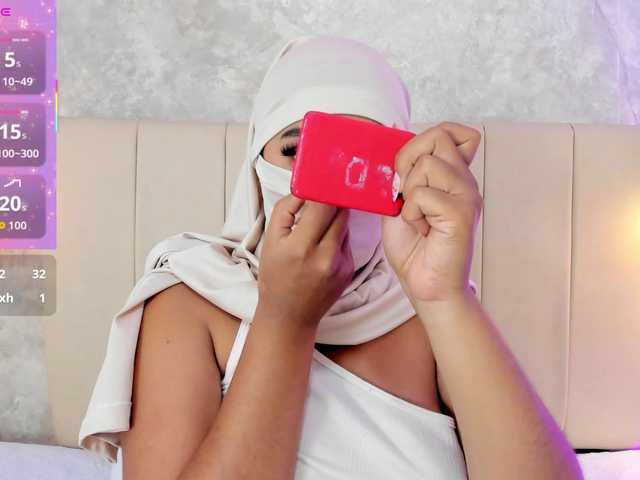 Dakshaa live cam on BongaCams