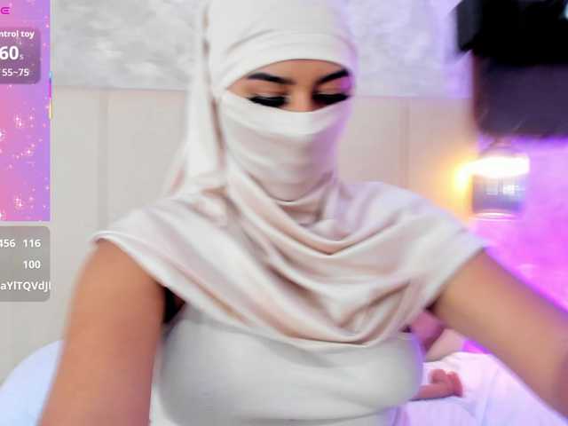 Dakshaa live cam on BongaCams