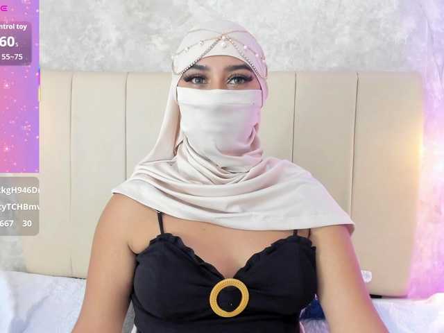 Dakshaa live cam on BongaCams