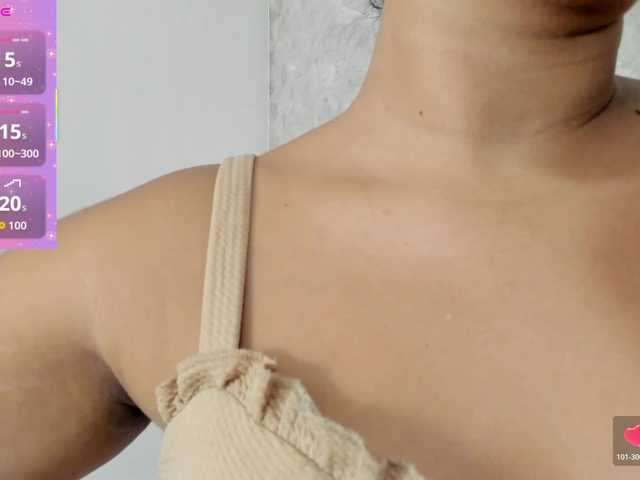 Dakshaa live cam on BongaCams