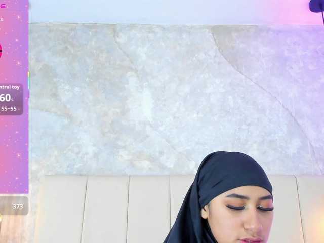 Dakshaa's BongaCams show and profile